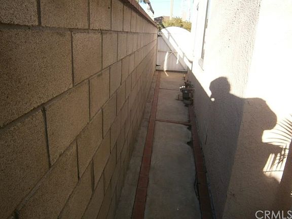 2nd image of 24431 Seagrove Ave