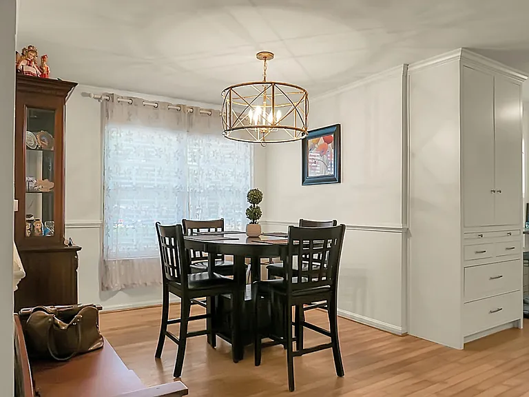 1044 Planters Pl — Photo 5