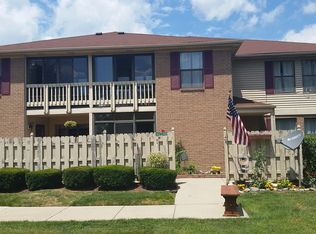 61110 Greenwood Dr #1, South Lyon, MI 48178