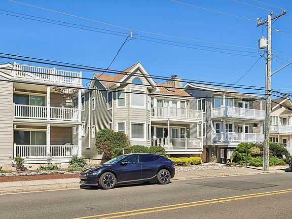 3rd image of 4820 Central Ave APT 1