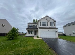 340 Coneflower Dr, Minooka, IL 60447