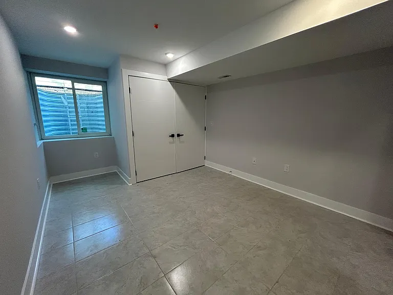 2205 N Franklin St #1 — Photo 9
