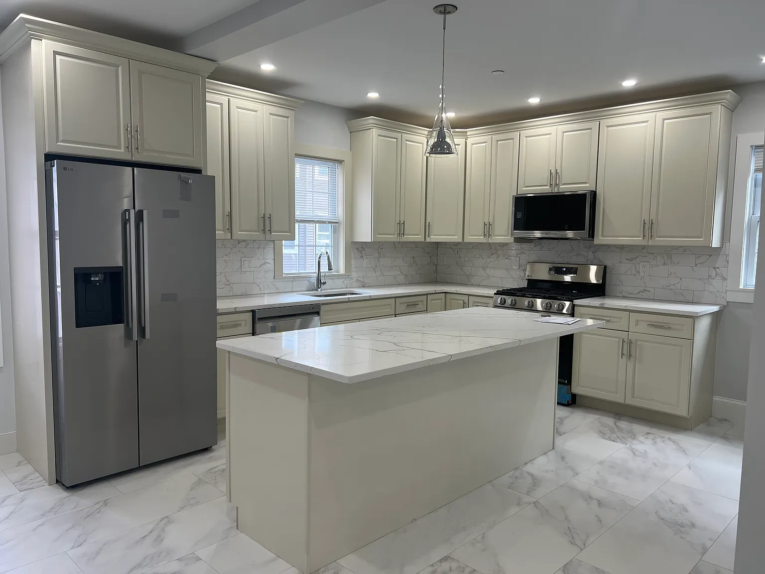 5 bed, 1845 sqft, $4,500 — Photo 3