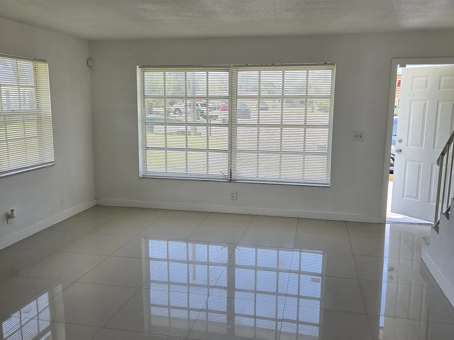 2 bed, 1.5 bath, 1154 sqft, $2,000 — Photo 4