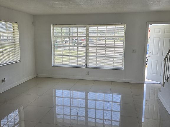 4th image of 2020 NW 59th Ter #2020