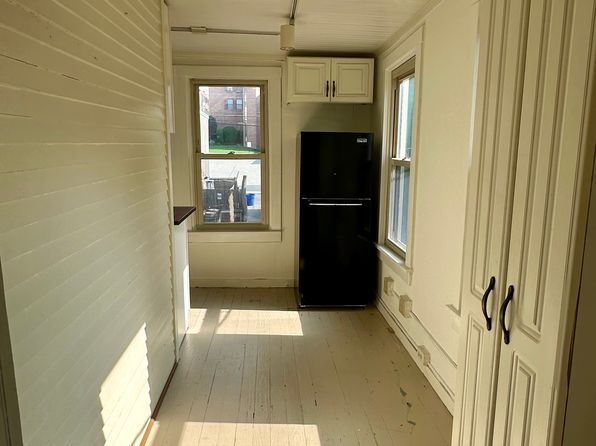 643 Penn Ave FLOOR 2