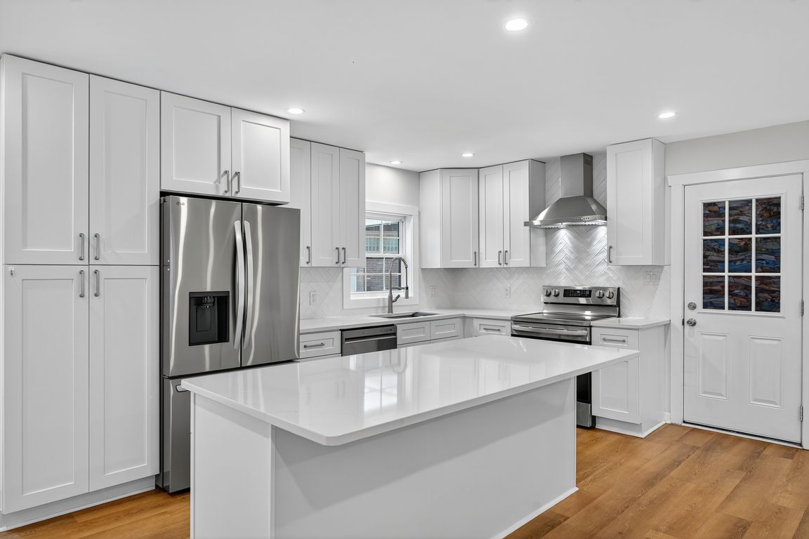 next background image