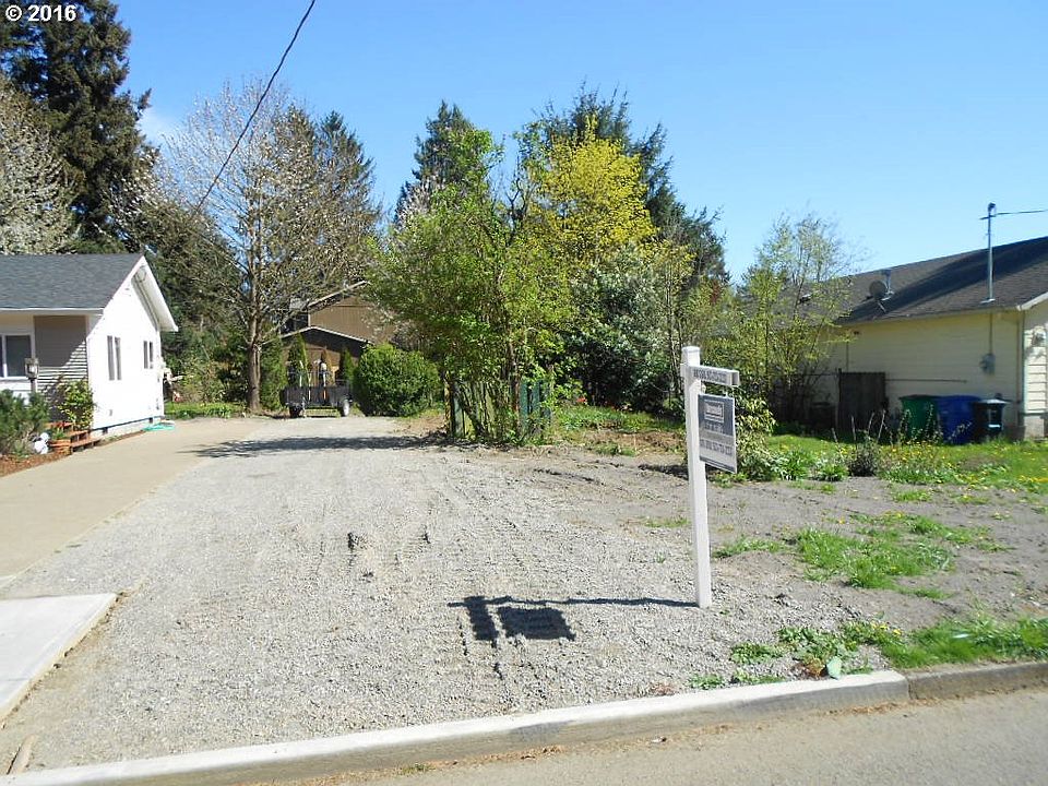 2nd image of 111 Avenue