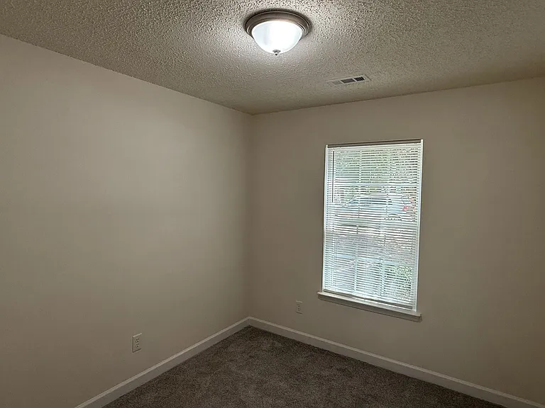 404 Kingville Dr — Photo 15