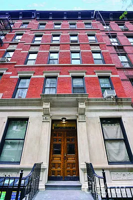 Rented by Corcoran | media 12