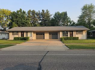 909 W Hamilton Ave, Eau Claire, WI 54701