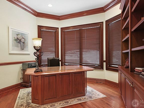 5th image of 28527 N Seminole Ct