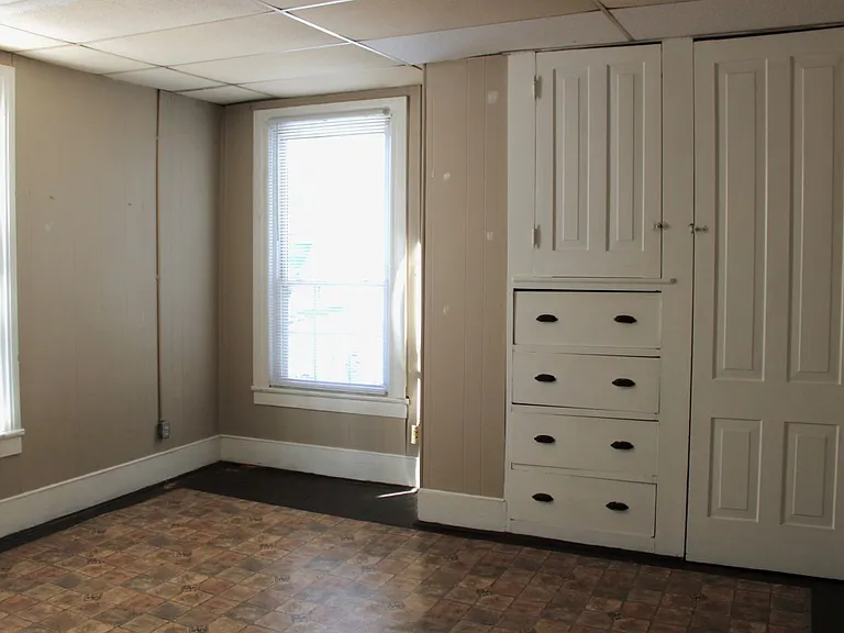 975 Church St — Photo 15