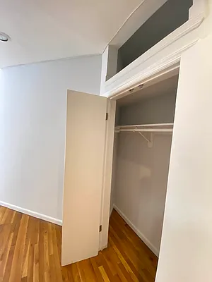 Rented by Bond New York | media 8