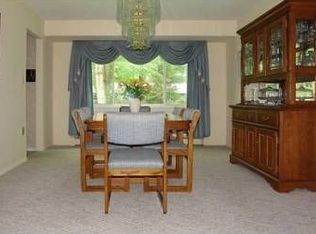 10 Briarwood Rd, Parsippany, NJ 07054