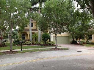 1104 Lavender Cir, Weston, FL 33327