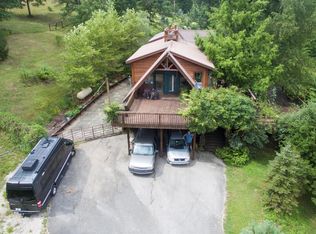 245 Hemlock Holw, Olive Hill, KY 41164