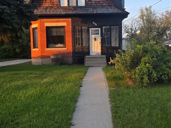 608 Walsh AVENUE, Oxbow, SK S0C 2B0