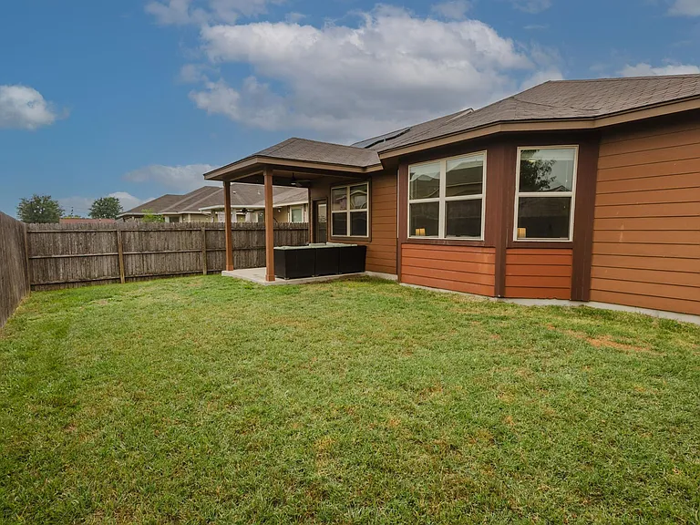 2526 Skybound — Photo 23