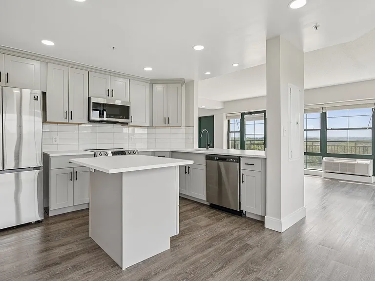 Spacious kitchen with center kitchen island
