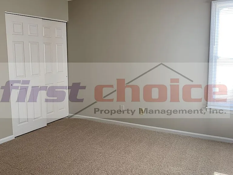 1750 Ridgefield Ct — Photo 17