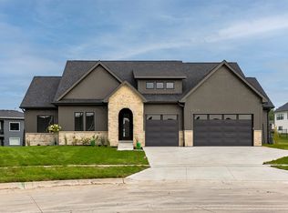 1128 NW 29th Ct, Grimes, IA 50111