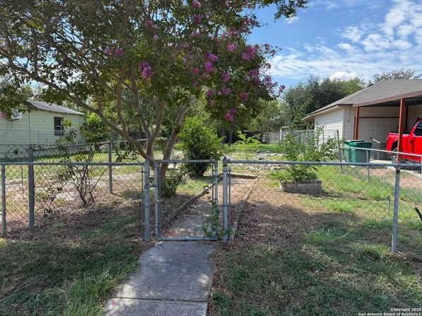 229 Quinta LOT 25, San Antonio, TX 78210