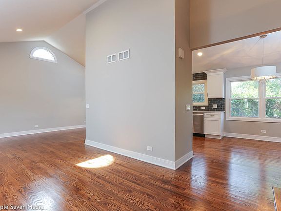 5th image of 2509 Lawn Ct