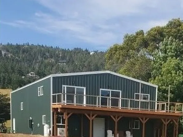 95452 N Bank Rogue River Rd, Gold Beach, OR 97444