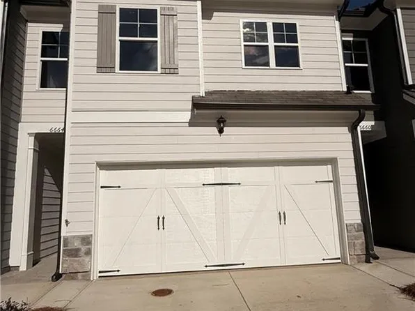 6660 Parsons St, Flowery Branch, GA 30542