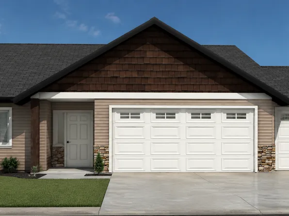 1048 Village Ln, Detroit Lakes, MN 56501