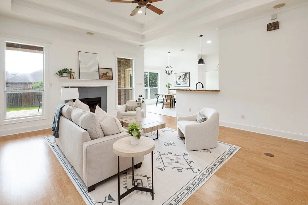 5 bed, 3.5 bath, 2672 sqft, $2,800 — Photo 4
