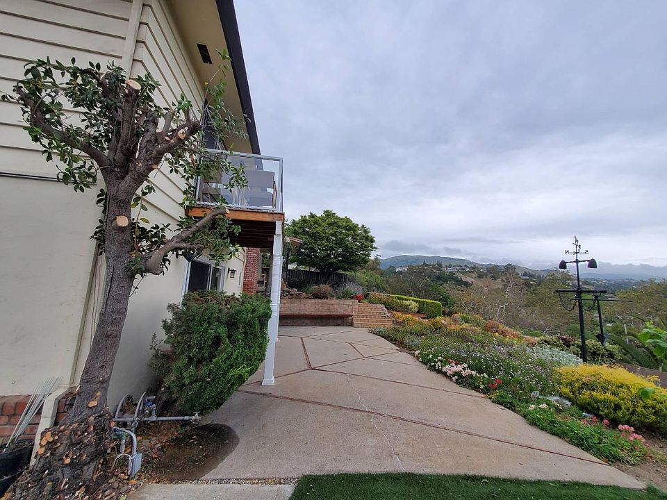 1st image of 3554 El Grande Dr