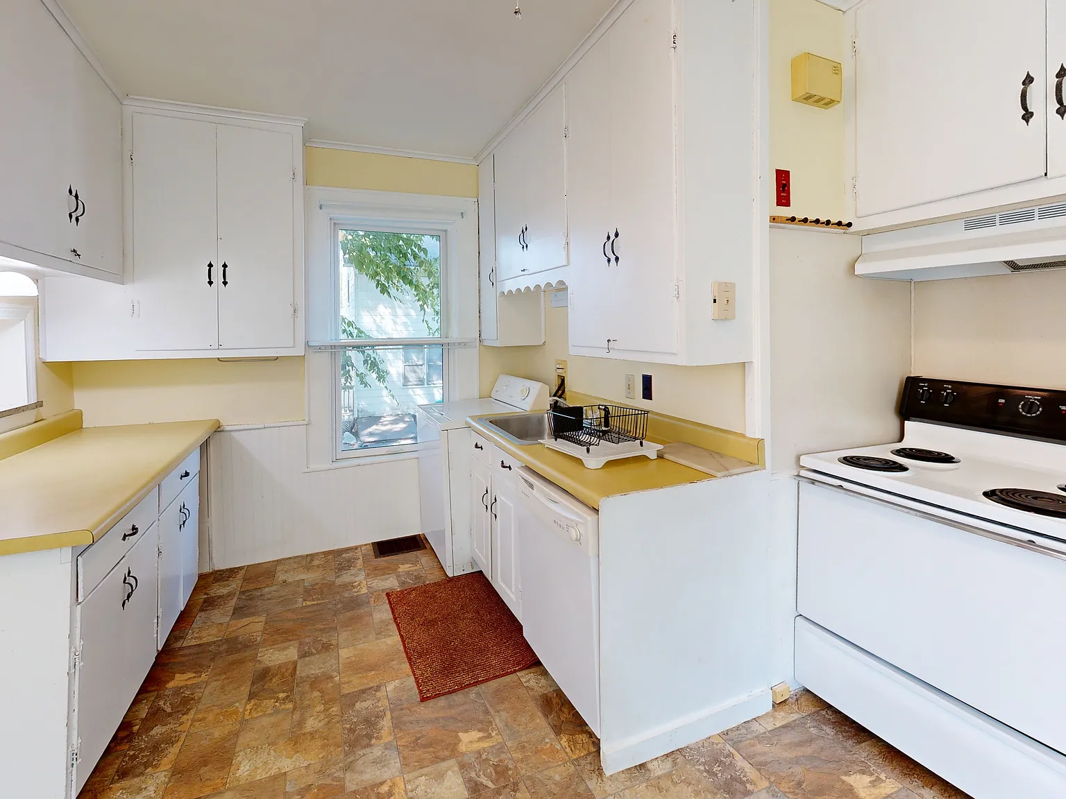 90 North Prospect Street - 2 — Photo 4