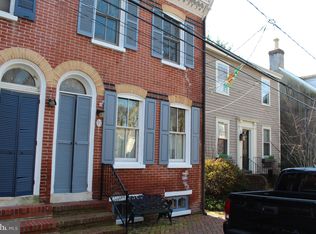 15 W 3rd St, New Castle, DE 19720