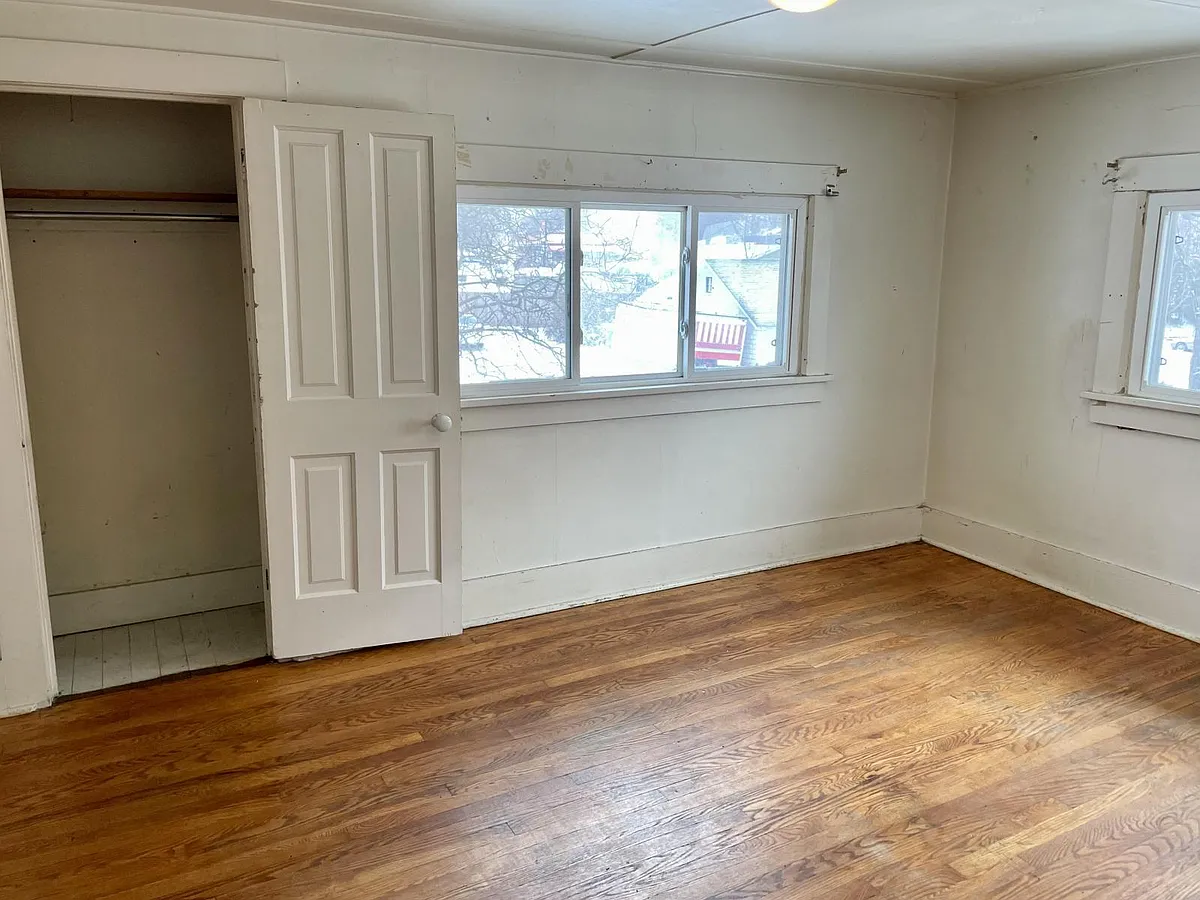 Building Photo - 409 Nold Ave #3