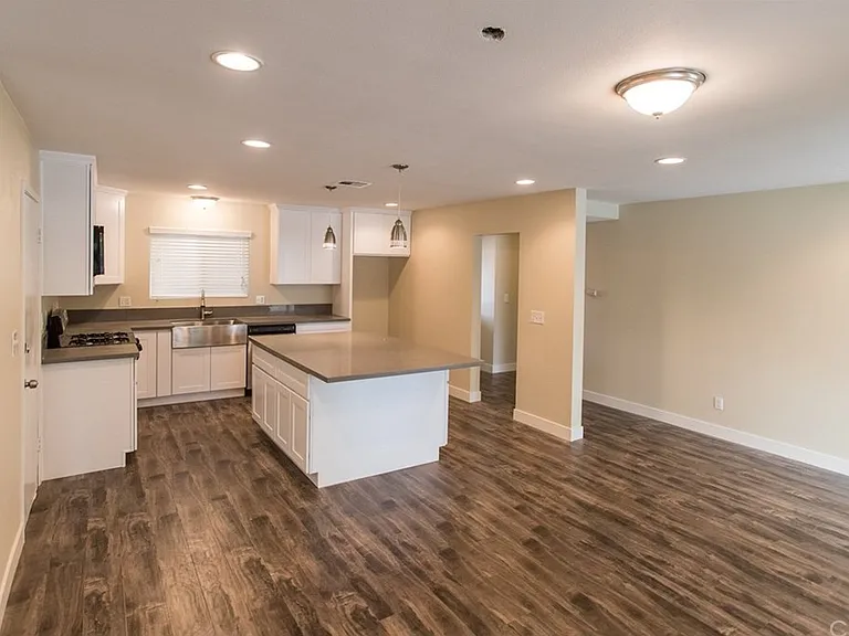 152 E Shady Grove Dr — Photo 6