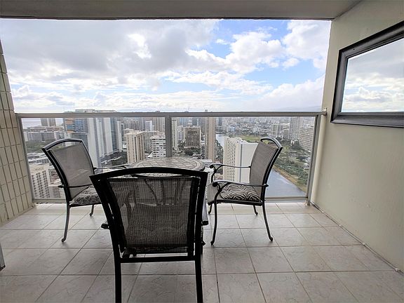 4th image of 445 Seaside Ave APT 4418-1