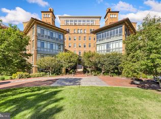 2425 L St NW APT 302, Washington, DC 20037