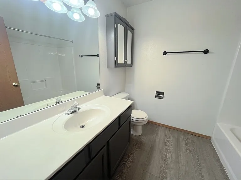 230 Eagle Cir — Photo 5