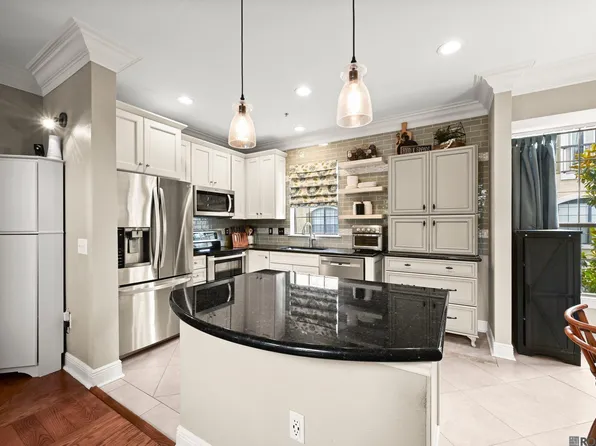 6765 Corporate Blvd APT 3102, Baton Rouge, LA 70809