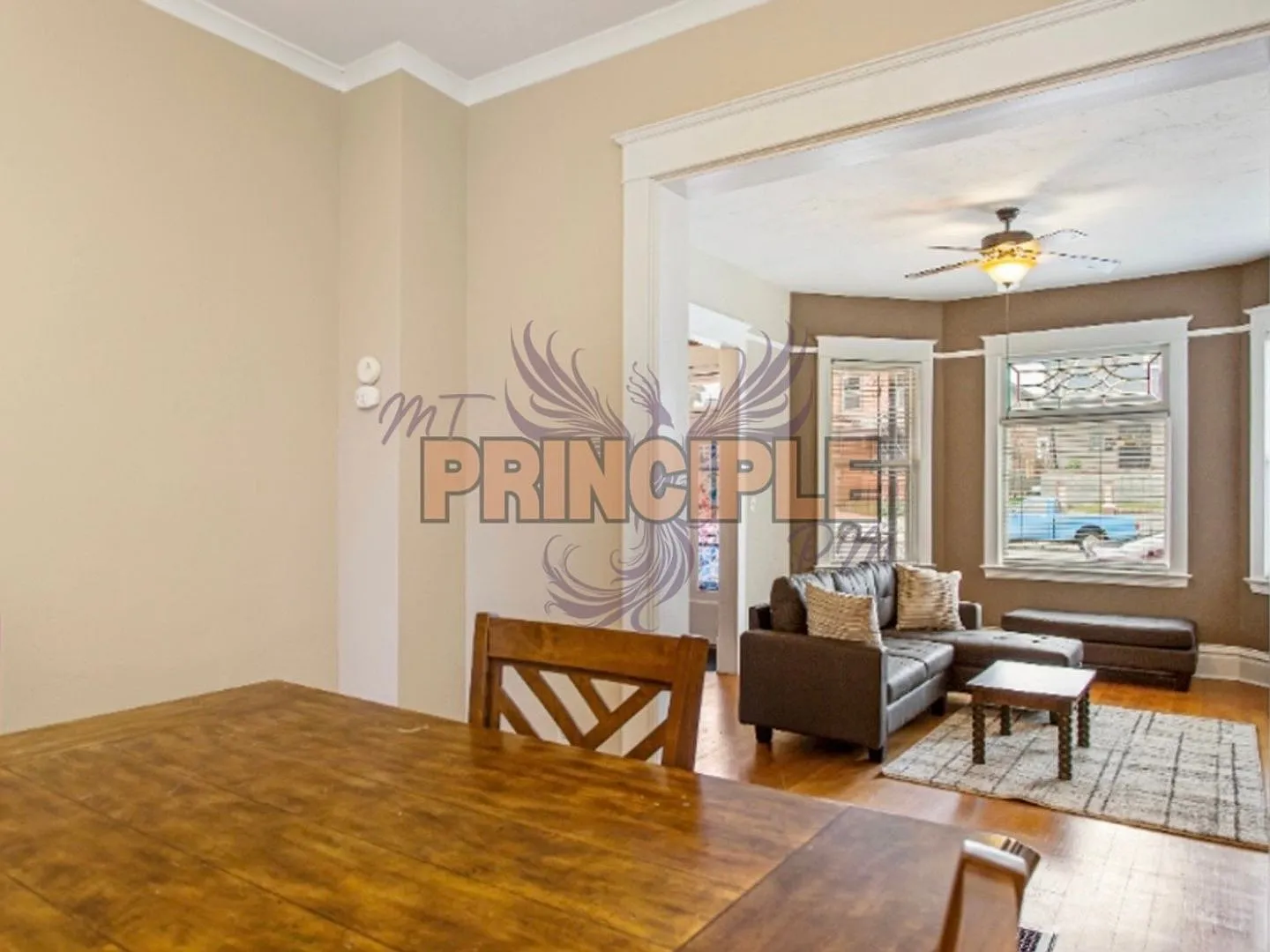 West Silver Street Bottom Apartment — Photo 4