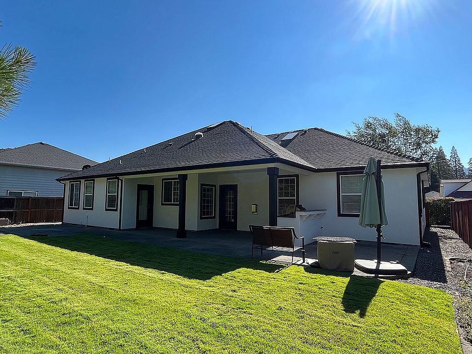 2nd image of 868 Mendolia Way