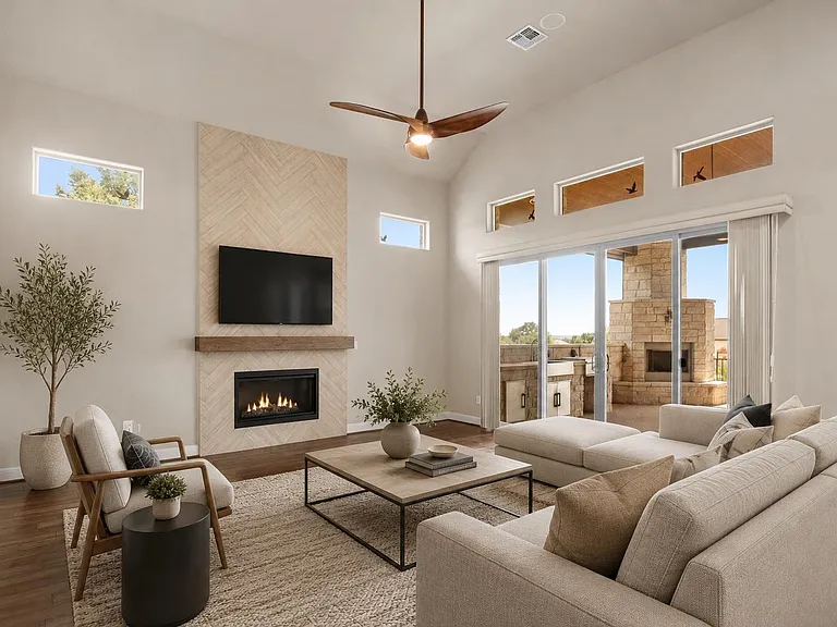 900 Hawthorne Loop — Photo 7