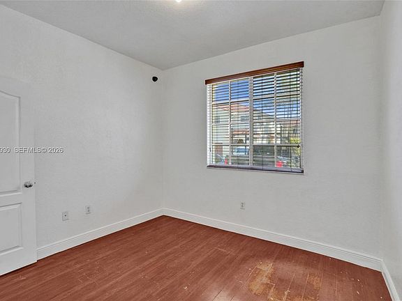 4th image of 21005 NW 14th Pl APT 146