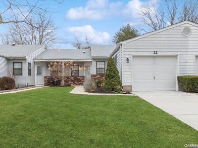 22 Knolls Drive, Stony Brook, NY, 11790
