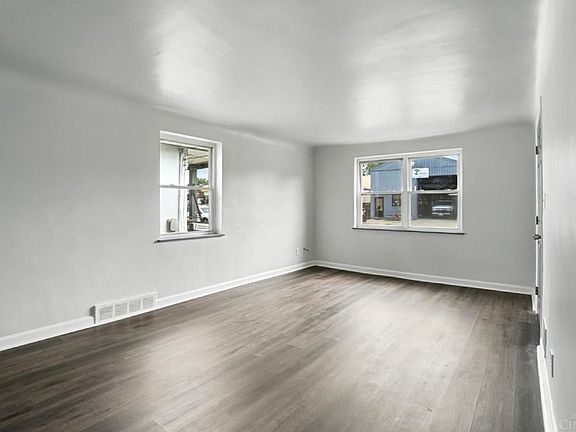 2nd image of 20 Clark Rd Unit 1