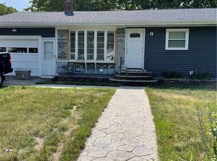 155 Pettis Dr, Warwick, RI 02889