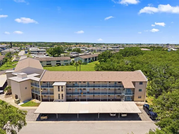 5245 Amulet Dr APT 306, New Port Richey, FL 34652