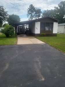 3325 Pierce Ave Trailer 202, Marinette, WI, 54143